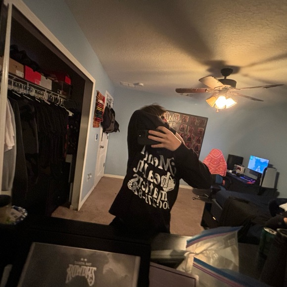 Profile Picture of Xavier Suarez (@xasuarez08) on Poshmark