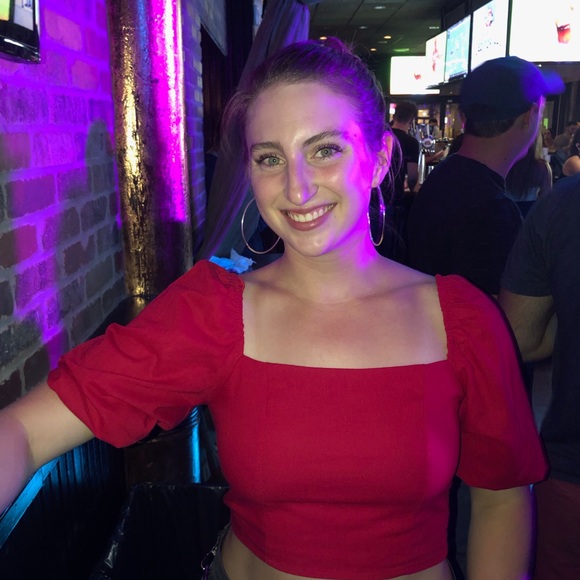 Profile Picture of Riley Mushkin (@rileymushkin) on Poshmark
