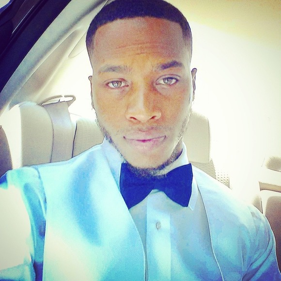 Profile Picture of Lashon Sherrod (@lqsherrod) on Poshmark