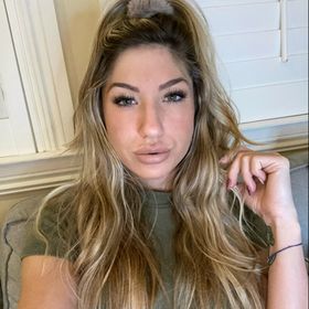 Profile Picture of Alexandrea Tiller (@alliebearrr) on Pinterest