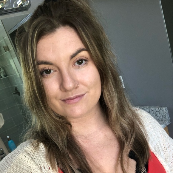 Profile Picture of Erica Kopek (@ericakopek) on Poshmark