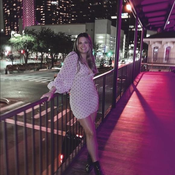 Profile Picture of Lydia Ducarpe (@lydiaducarpe) on Poshmark