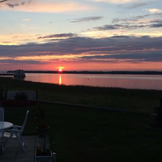 Lyse Boisvert - Facebook Profile Picture of Lyse Boisvert (@lyse.boisvert.526) on Facebook