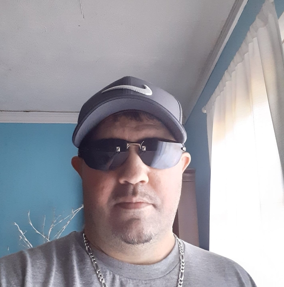 Profile Picture of Steve Dailey (@steve2417) on Poshmark