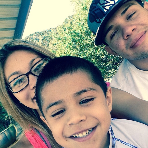 Profile Picture of Alicia Climaco (@alicia_10_10) on Poshmark