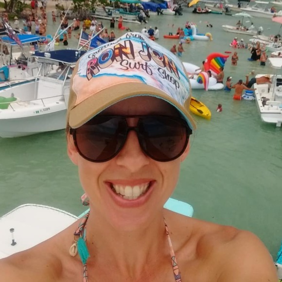 Profile Picture of Amber Stocker (@ambermstocker) on Poshmark