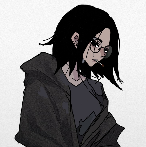 Profile Picture of Makayla Lownsbery (@makaylalownsber) on Poshmark