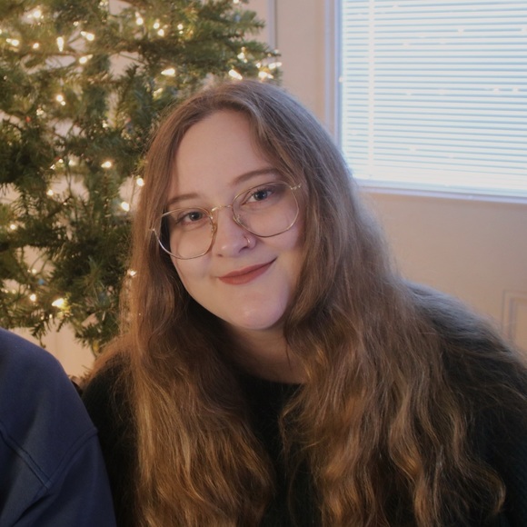 Profile Picture of Jessica Heberlein (@jheb99) on Poshmark