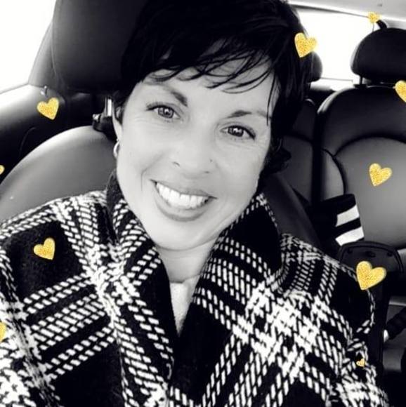 Profile Picture of Serafina Baronowski (@serafinab) on Poshmark