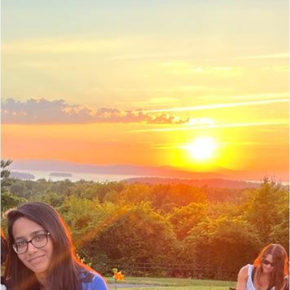 Profile Picture of Ayesha Hashmi (@ayesha_hashmi) on Poshmark