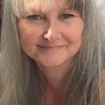 Profile Picture of karen squires (@narnscharms) on Instagram