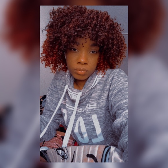 Zaina Ekyamba - Poshmark Profile Picture of Zaina Ekyamba (@zaina_ekyamba) on Poshmark