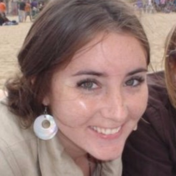 Profile Picture of Kelsey Bleckner (@blecknuts) on Poshmark
