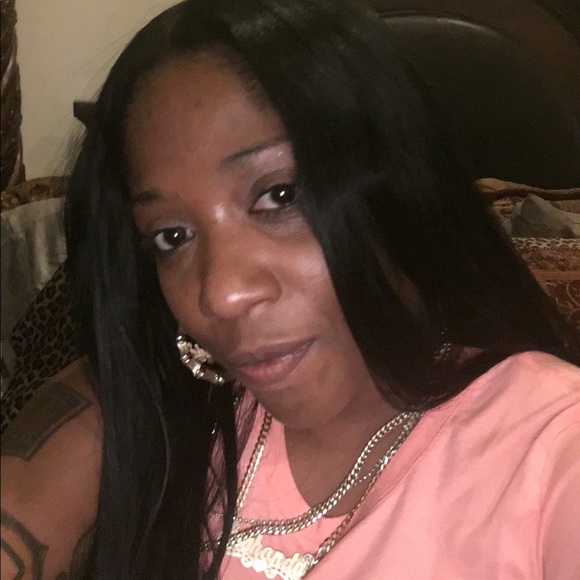 Profile Picture of Lashonda Dowdy (@mrsdowdy71) on Poshmark