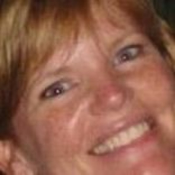 Profile Picture of Patti Lemene (@plemene) on Poshmark