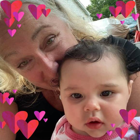 Profile Picture of Vicky Calloway (@vrcalloway) on Poshmark