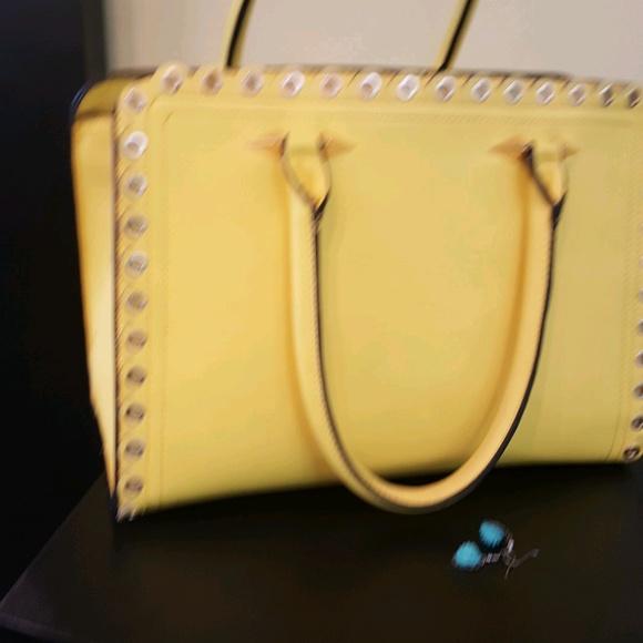 Profile Picture of Misuk Kim (@argansalon) on Poshmark