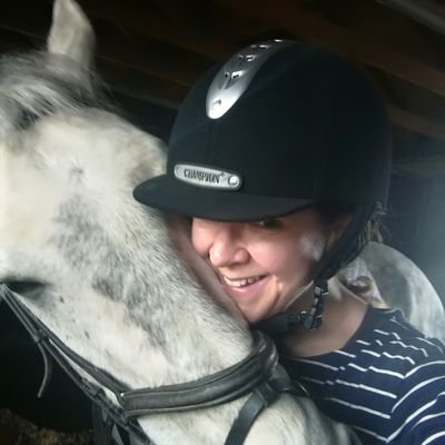 Profile Picture of Fiona Duncan (@fifidem) on Twitter