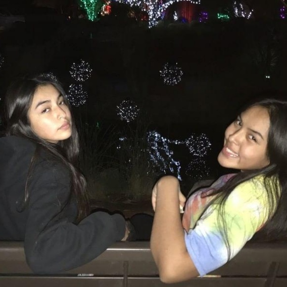 Profile Picture of Jade Remiro (@23remirjad) on Poshmark