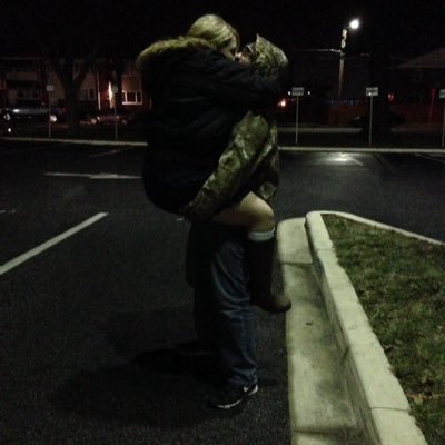 Profile Picture of Lindsey Thornton (@LindseyEileen98) on Twitter