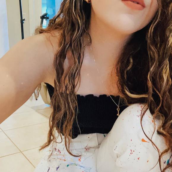 Profile Picture of Lucy Balderas (@luzabalderas) on Poshmark