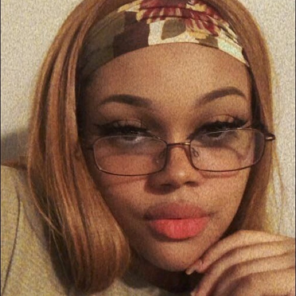 Profile Picture of Syriana Maultsby (@syrianamaultsby) on Poshmark