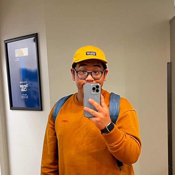 Profile Picture of Daniel Chen (@dannychin3121) on Poshmark