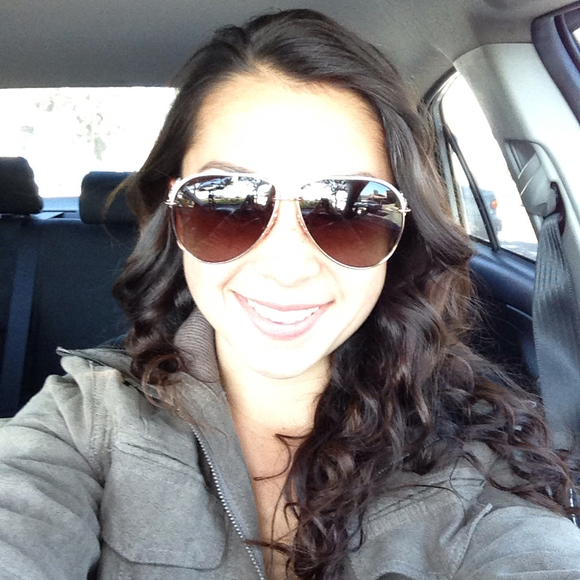 Profile Picture of Bria Moore (@briamoore91) on Poshmark