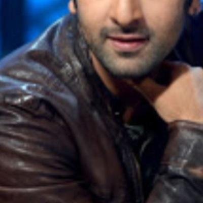 Profile Picture of يوسف الشاعر (@DebraLara18) on Twitter