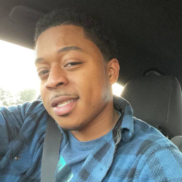 Profile Picture of Alvonte Yancey (@soldier15) on Poshmark