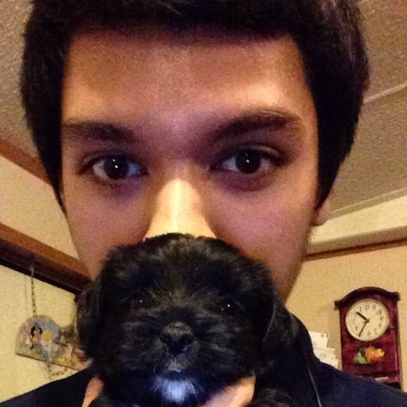 Profile Picture of Christopher Robles (@shutupme) on Poshmark