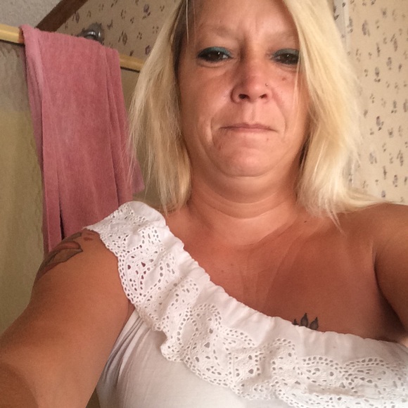 Profile Picture of Marie Rhome (@marie1220) on Poshmark