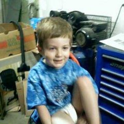 Profile Picture of Zachary Graves (@zachgraves611) on Twitter