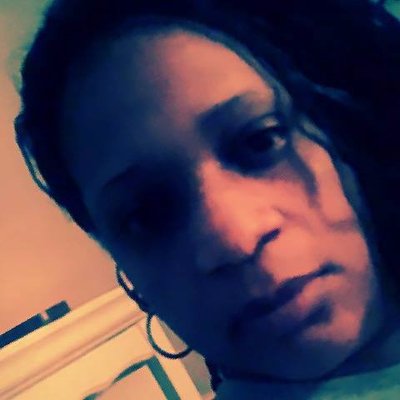 Profile Picture of Kym Webb (@Kym8888) on Twitter