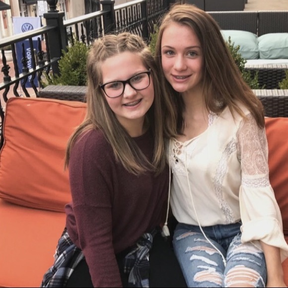 Profile Picture of Christa Tirabassi (@christatboss) on Poshmark