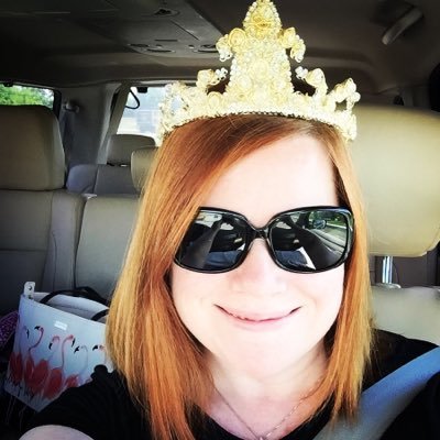 Profile Picture of Lara Schulenberg Cole  📚 (@LaraSchulenberg) on Twitter