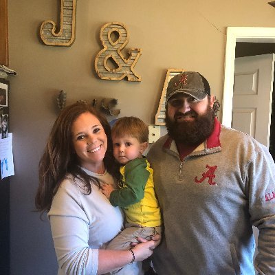 Profile Picture of Amanda Brooke (@mandy5319) on Twitter