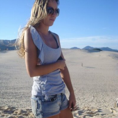 Profile Picture of Marina R Vieira (@MarinaReibnitz) on Twitter