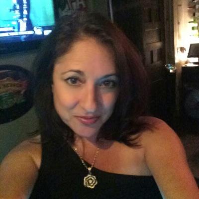 Profile Picture of Karen Rosen (@KarenRosen33) on Twitter