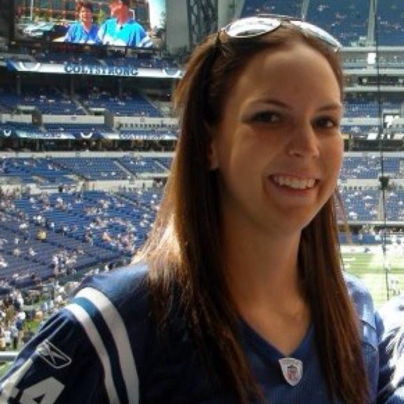 Profile Picture of Katie Poisel (@kp106) on Poshmark