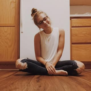 Profile Picture of Caroline Nestor (@nestorcaroline) on Instagram