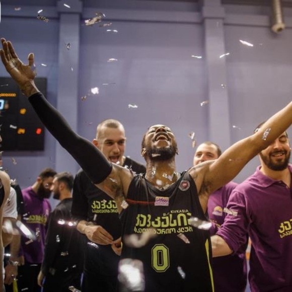 Profile Picture of Michael Balogun (@michaeldbalogun) on Poshmark