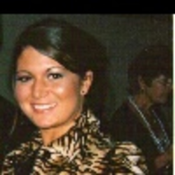 Profile Picture of Heather Powell (@snookiecookie3) on Poshmark