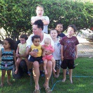 Profile Picture of Lori Hahn (@Lorihahn70) on Twitter