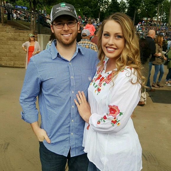 Profile Picture of Ashlyn Scudder (@als0616) on Poshmark