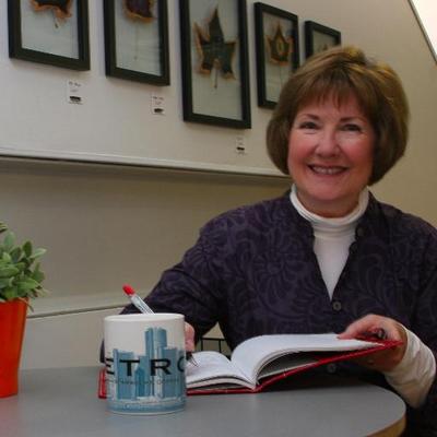 Profile Picture of Sharon Rowe (@salidarowe) on Twitter