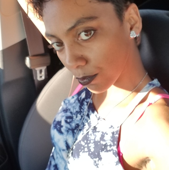 Profile Picture of Kalissa Sukram (@fanezsmommy) on Poshmark