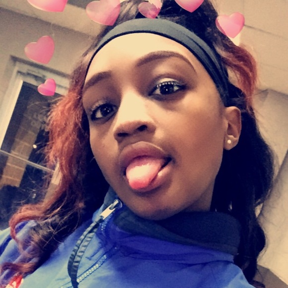 Profile Picture of Krystal Maxwell (@krystal08888) on Poshmark