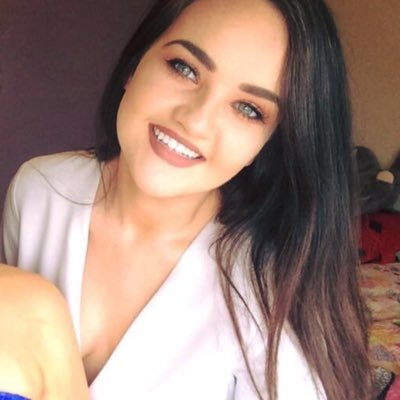 Profile Picture of Rachel Verschoyle (@RachVerschoyle) on Twitter