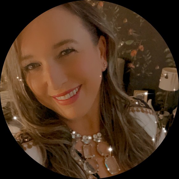 Profile Picture of Jennifer Briody (@jenbriwa) on Poshmark